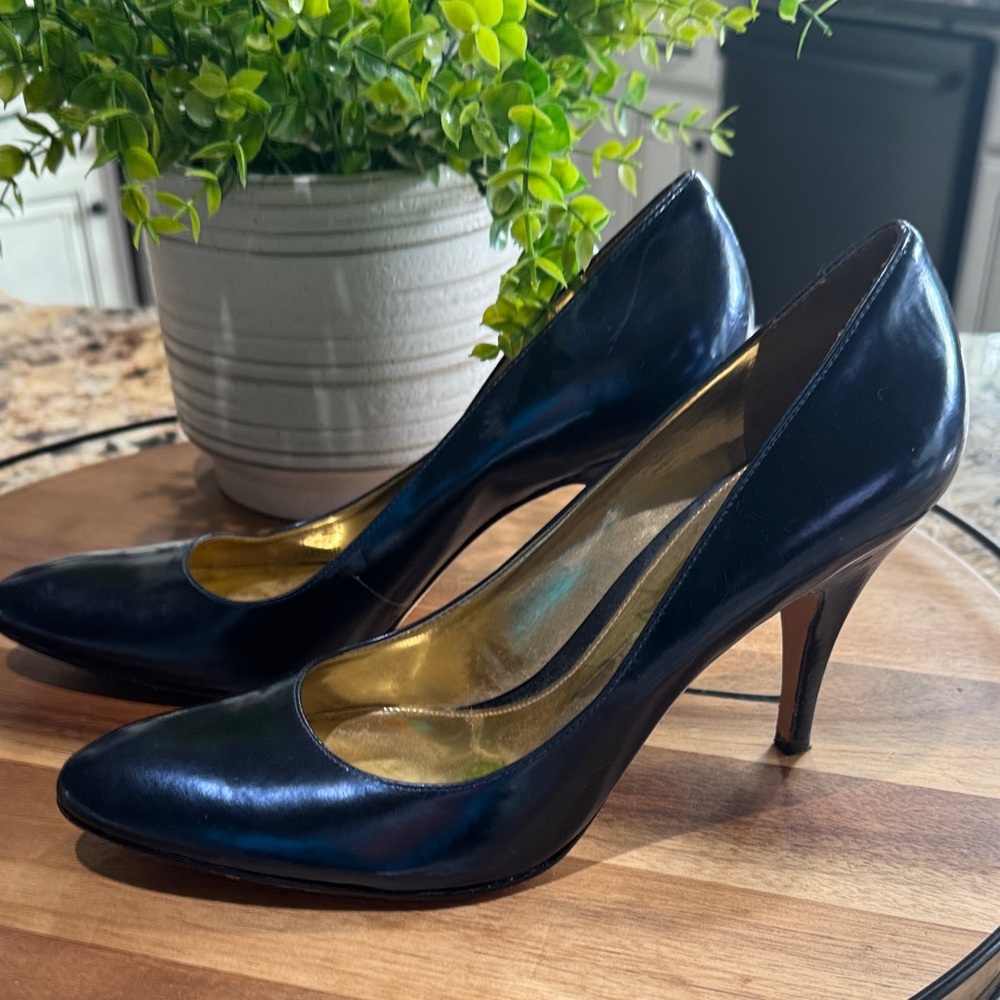 Antonio Melani gorgeous foil navy blue Elegant Black Heels